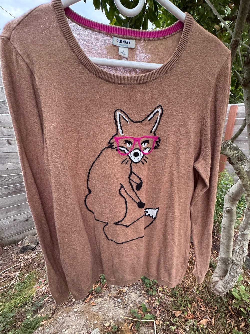 Old Navy Fox Sweater L